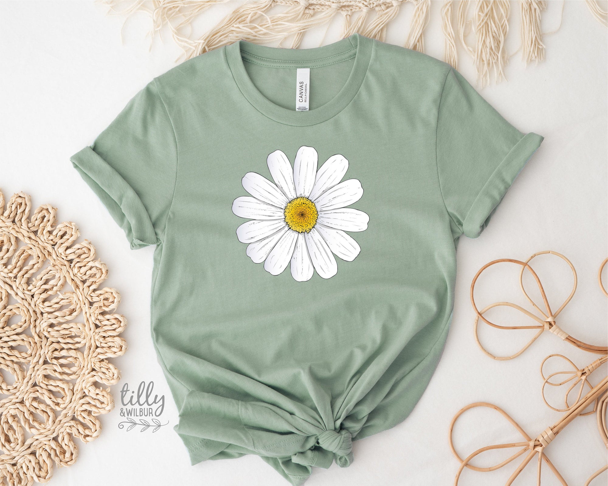 Daisy T-Shirt, Flower T-Shirt, Wildflower T-Shirt, Boho T-Shirt, Floral T-Shirt Gift, Birth Month Flower, Gift For Sister, Gift For Mother